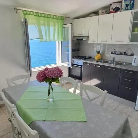 In With Seaview, Terrace, Wifi *