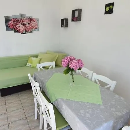 In With Seaview, Terrace, Wifi * Sevid