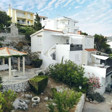 In With Seaview, Terrace, Wifi *